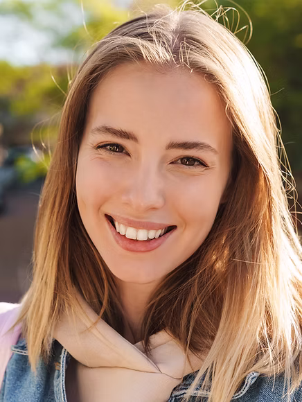 beautiful-young-blonde-woman-wearing-denim-jacket-2023-11-27-05-20-00-utc